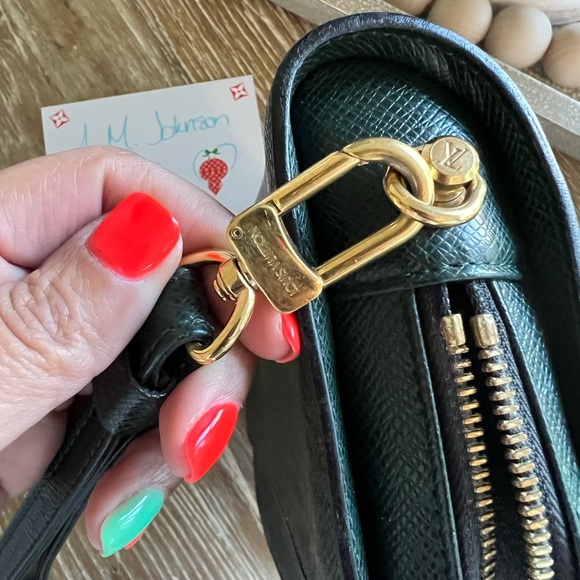 Authentic Louis Vuitton Orsay- Green - Picture 14 of 16